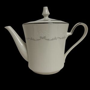 Vintage Noritake Irene Ivory China Teapot & Lid 7571 Discontinued Made In Japan